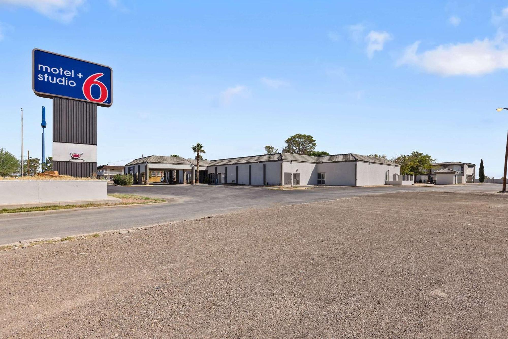 Motel 6 Pecos Tx Exterior photo